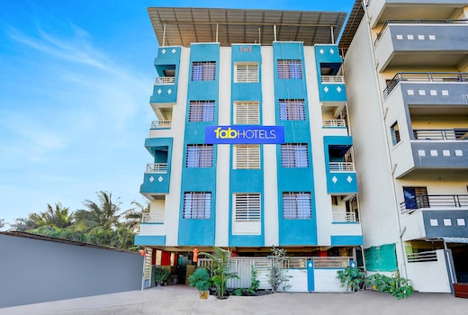 FabHotel RK Exclusive