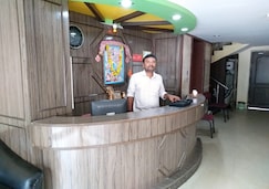 FLAT OFF - Lakdikapul Hotels, Hyderabad Book @ Rs. 609 Lowest Rates