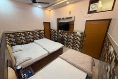 Shikhar Hotel, Dehradun