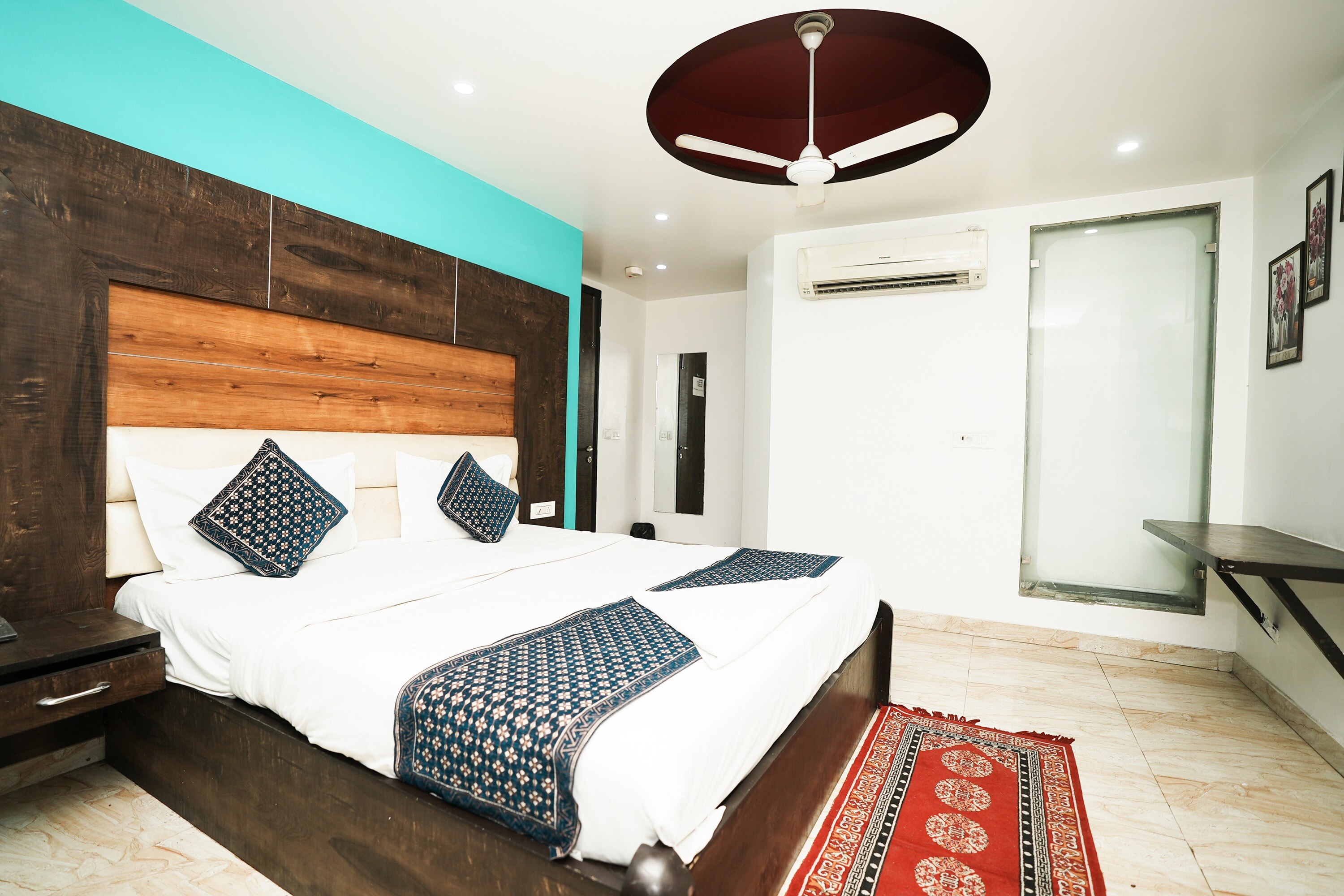 Amour Hotel Delhi Airport - Tap to explore photos