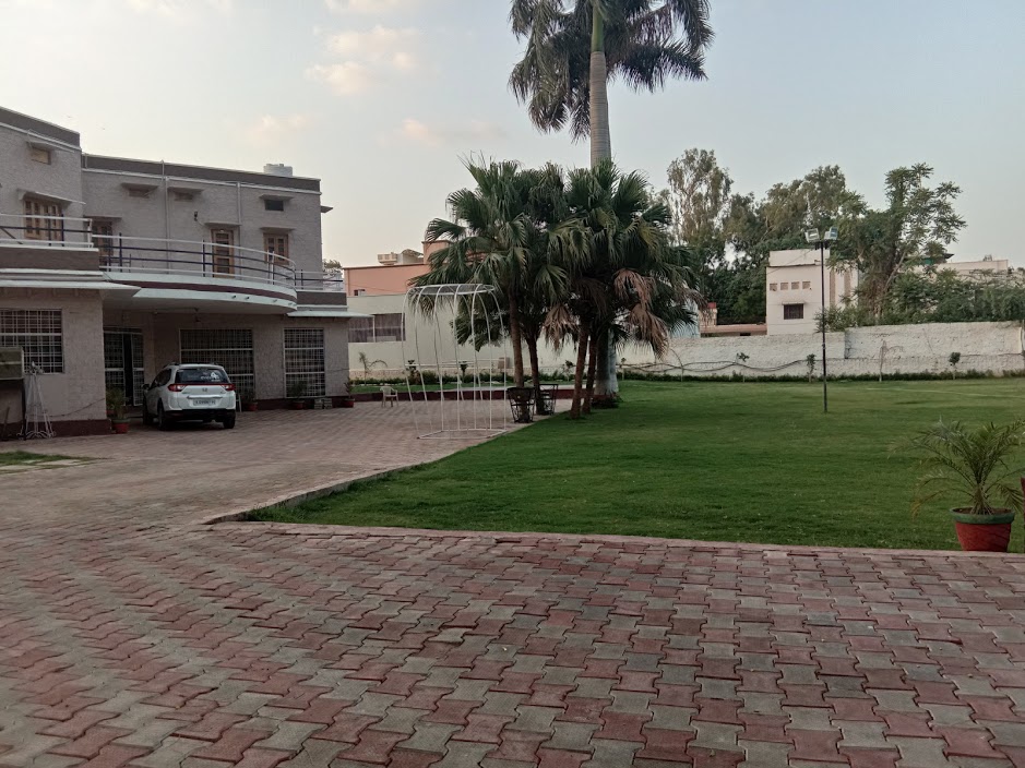 HOTEL VIJAY BHARAT BHAWAN - Tap to explore photos