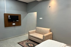 Shree Tulja Bhavani Restauarant & Lodge, Guwahati