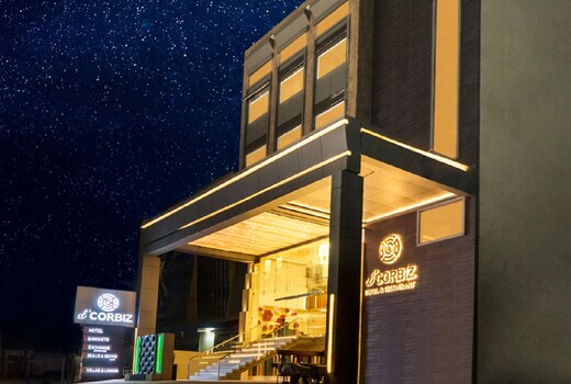 Hotel D'corbiz
