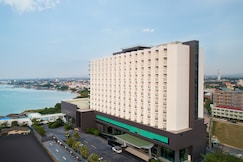 TSix5 Phenomenal, Pattaya