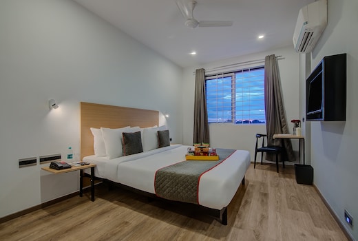 Super Townhouse Global Village Tech Park Near Kengeri Bus Terminal Metro Station