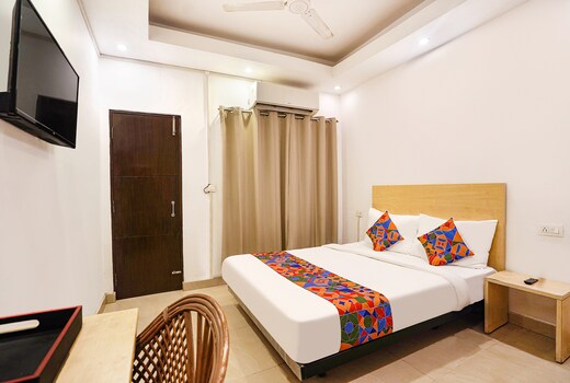 FabExpress Prime Inn - Nr. Prayagraj Railway Station