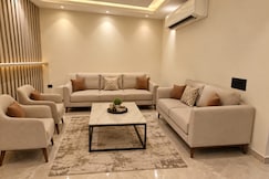 Aries Hotel and Sky Lounge, Panchkula