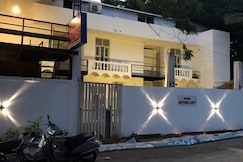 Nature Loft Beach Hotel, Auroville