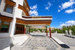 Hotel RAKS, Leh