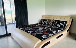 LUXURY ROOM -2