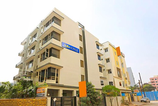 FabHotel Pride Inn - Nr TCS Deccan Park, Hitech City