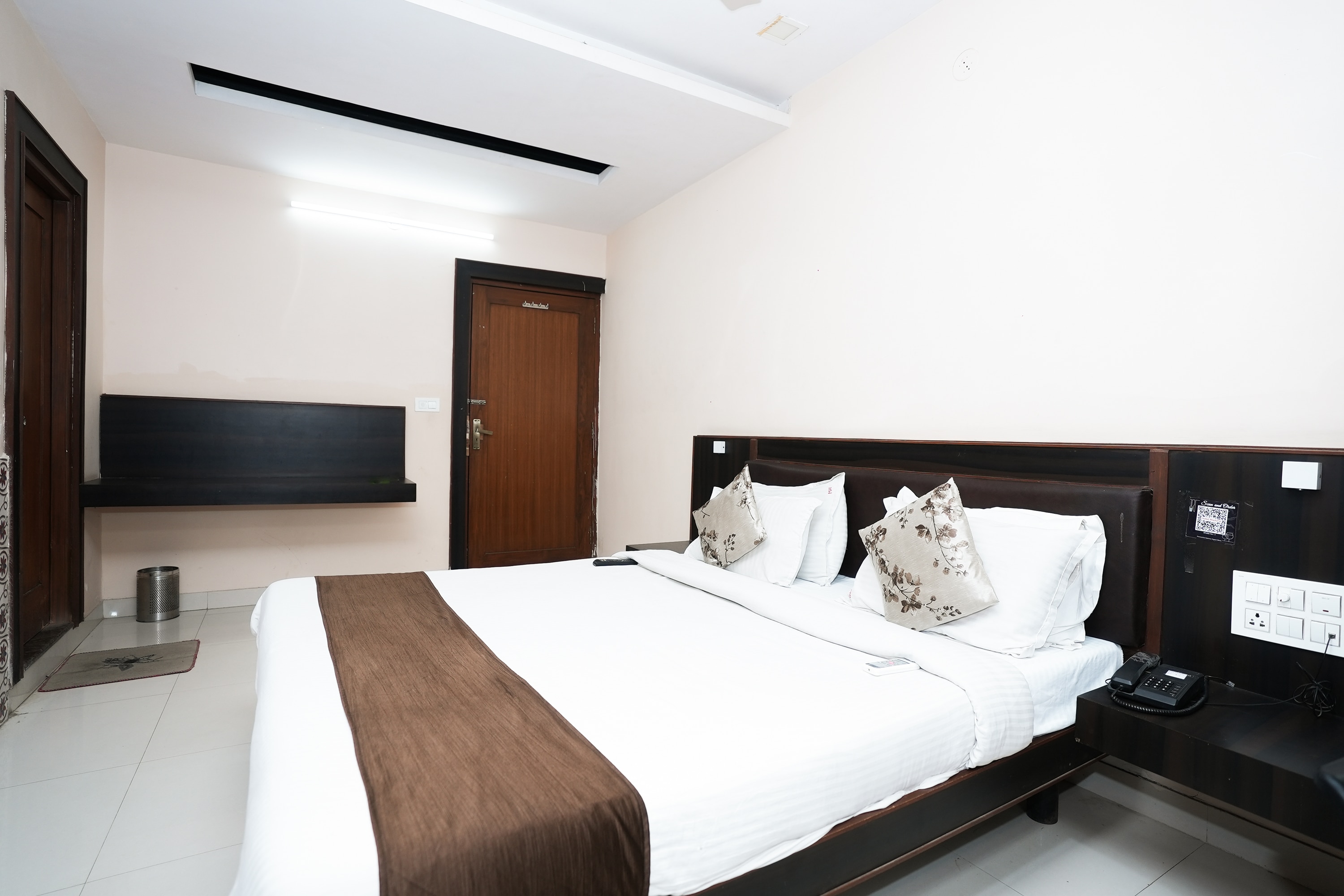 Hotel Madurai near Central Bus Stand, Udaipur - Tap to explore photos