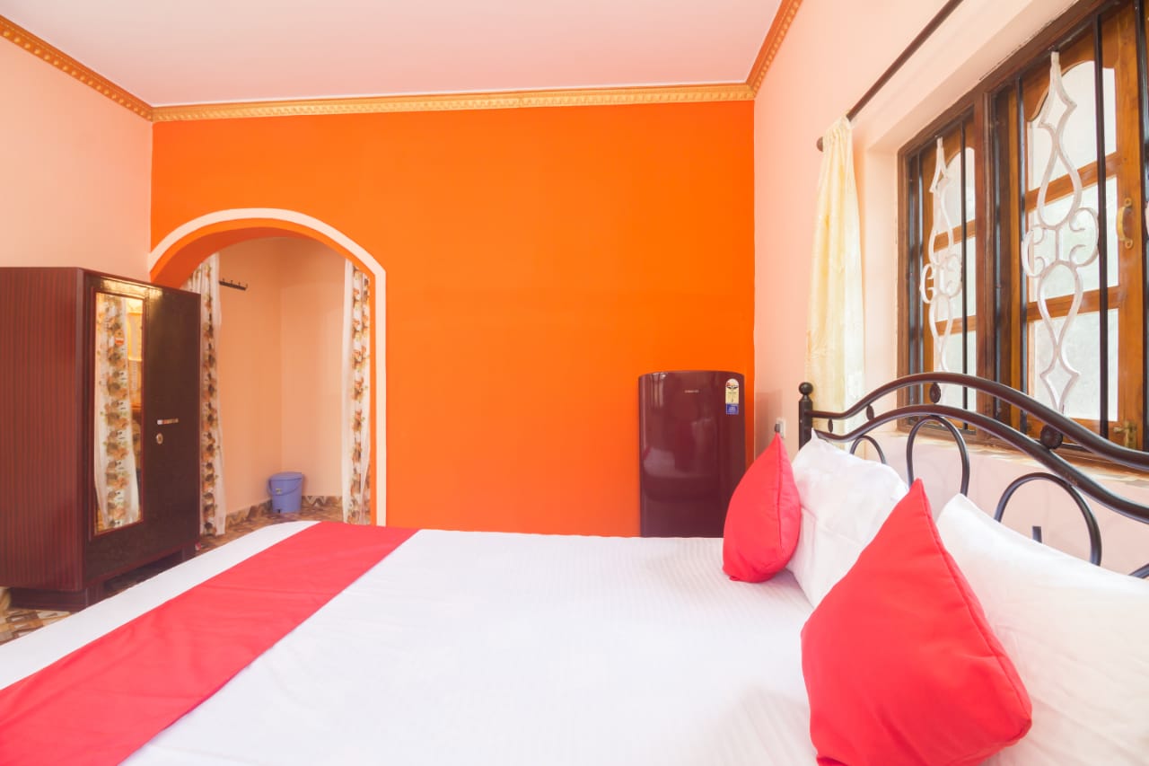 Calangute Suites - Tap to explore photos