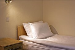 Central Hotel Golders Green, 