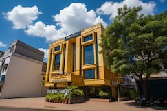 FabHotel Marjan International, Hyderabad