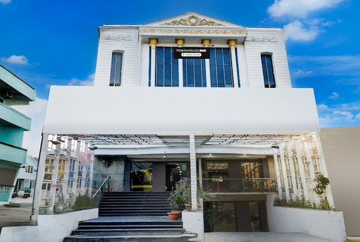 Palette Naveena Grand Hyderabad