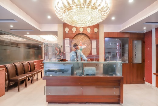 Hotel O Grandeur By orbit Hotels Near Chennai shopping mall