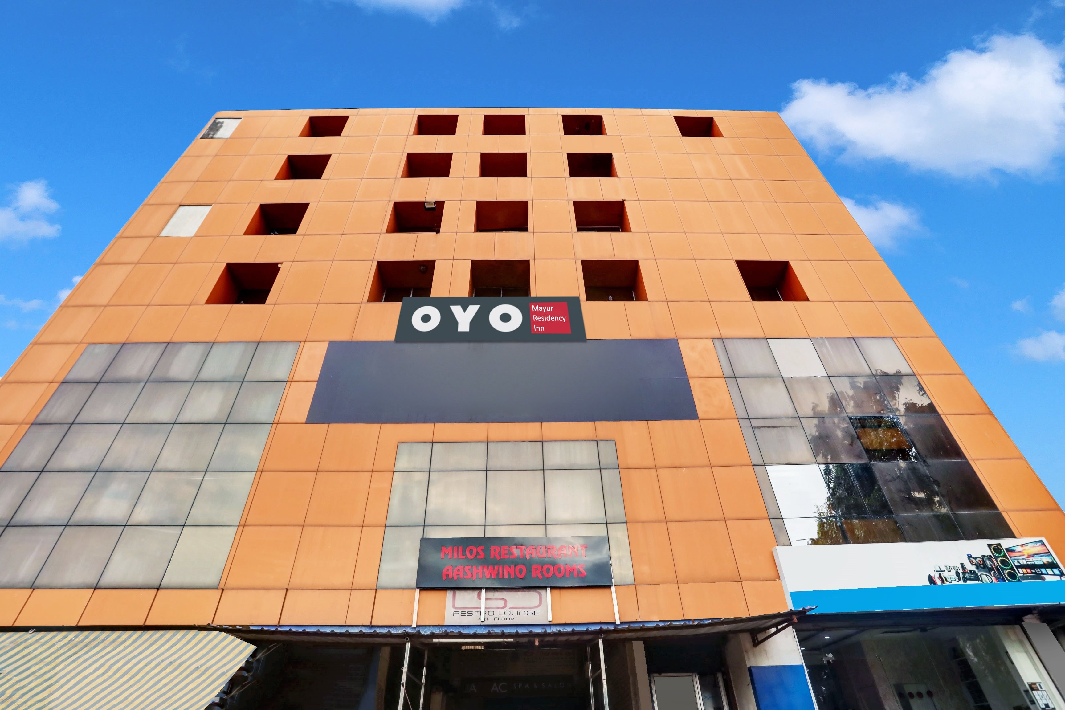 Hotel O AASHWINO ROOMS - Tap to explore photos