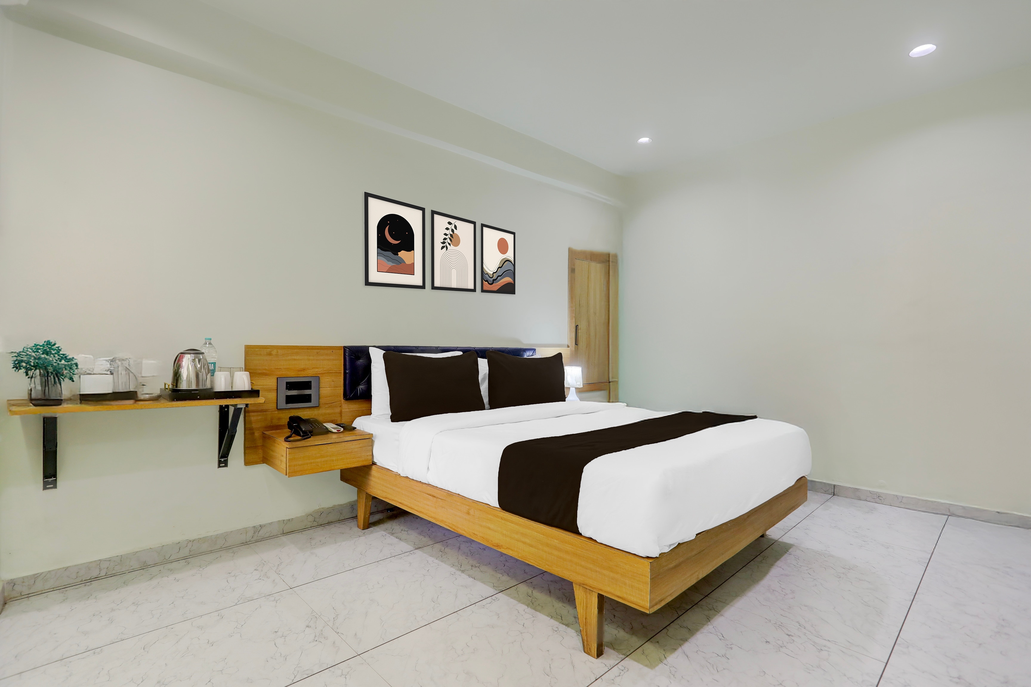 SPOT ON Hotel Rajwadi - Tap to explore photos