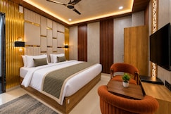 HOTEL AYANSH, Gorakhpur