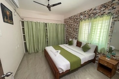 HOTEL SOUTHERN SUITES KPHB 5 MIN TO HITEC CITY, Hyderabad