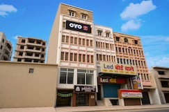 SPOT ON Hotel Pahalwan Ji Bhawan, Patna