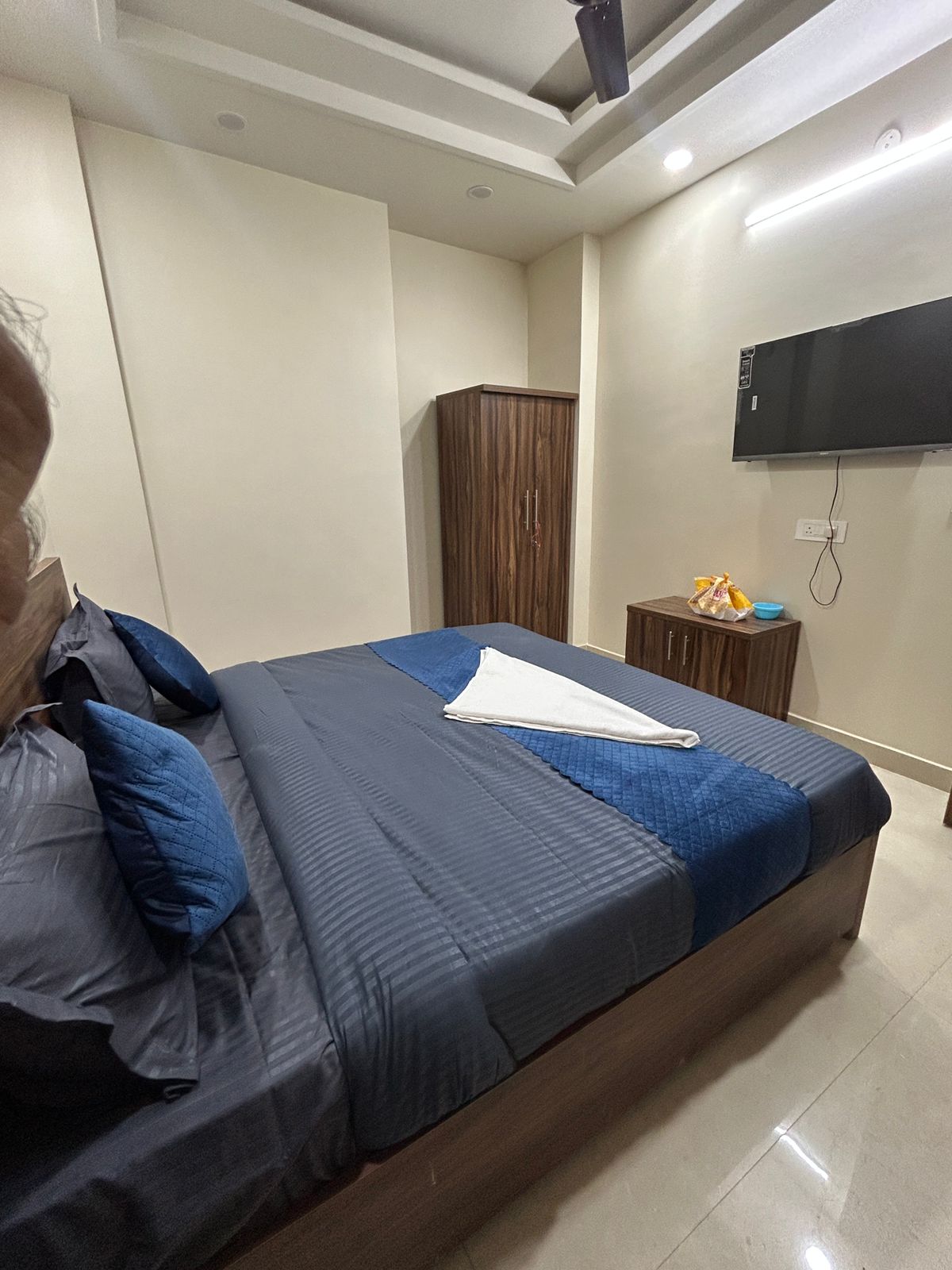 Hotel Urban Keys Shahdara - Tap to explore photos