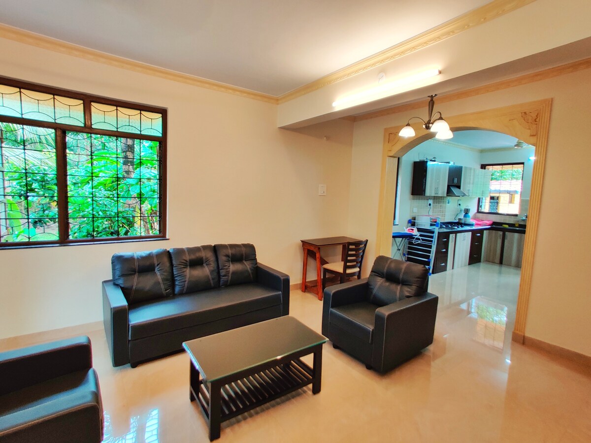 02 Da Silva by Nirvana Abode- Cozy 2BHK Villa - Tap to explore photos