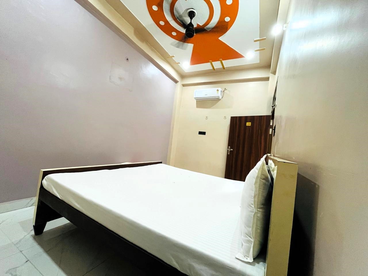 Hotel Ramsetu Palace - Tap to explore photos