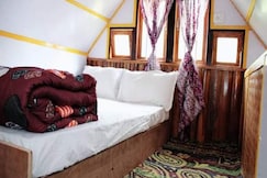 Lovism Homestay, Yuksom