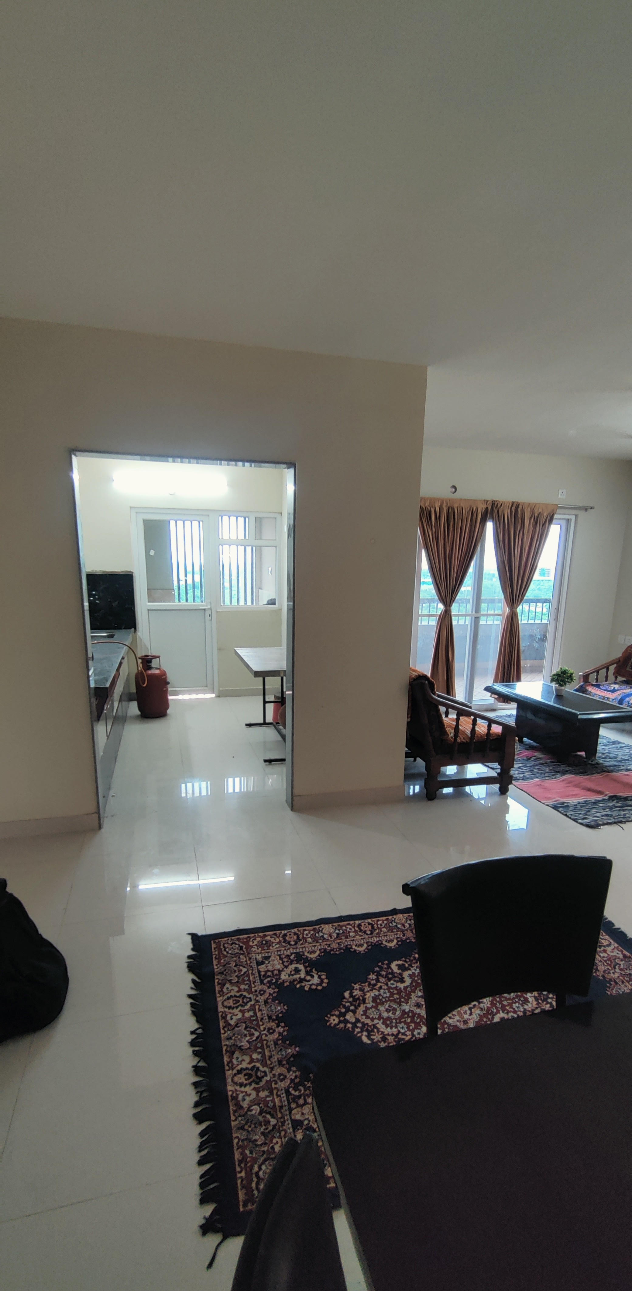 Shreya 2BHK Service Apartment - Tap to explore photos