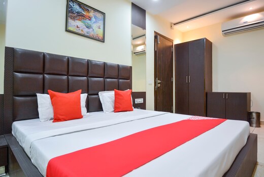 Hotel O Kings Inn