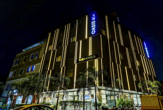 FabHotel Prime Oasis Blue
