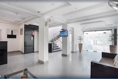 Hotel Lily Bay Inn, Jaipur