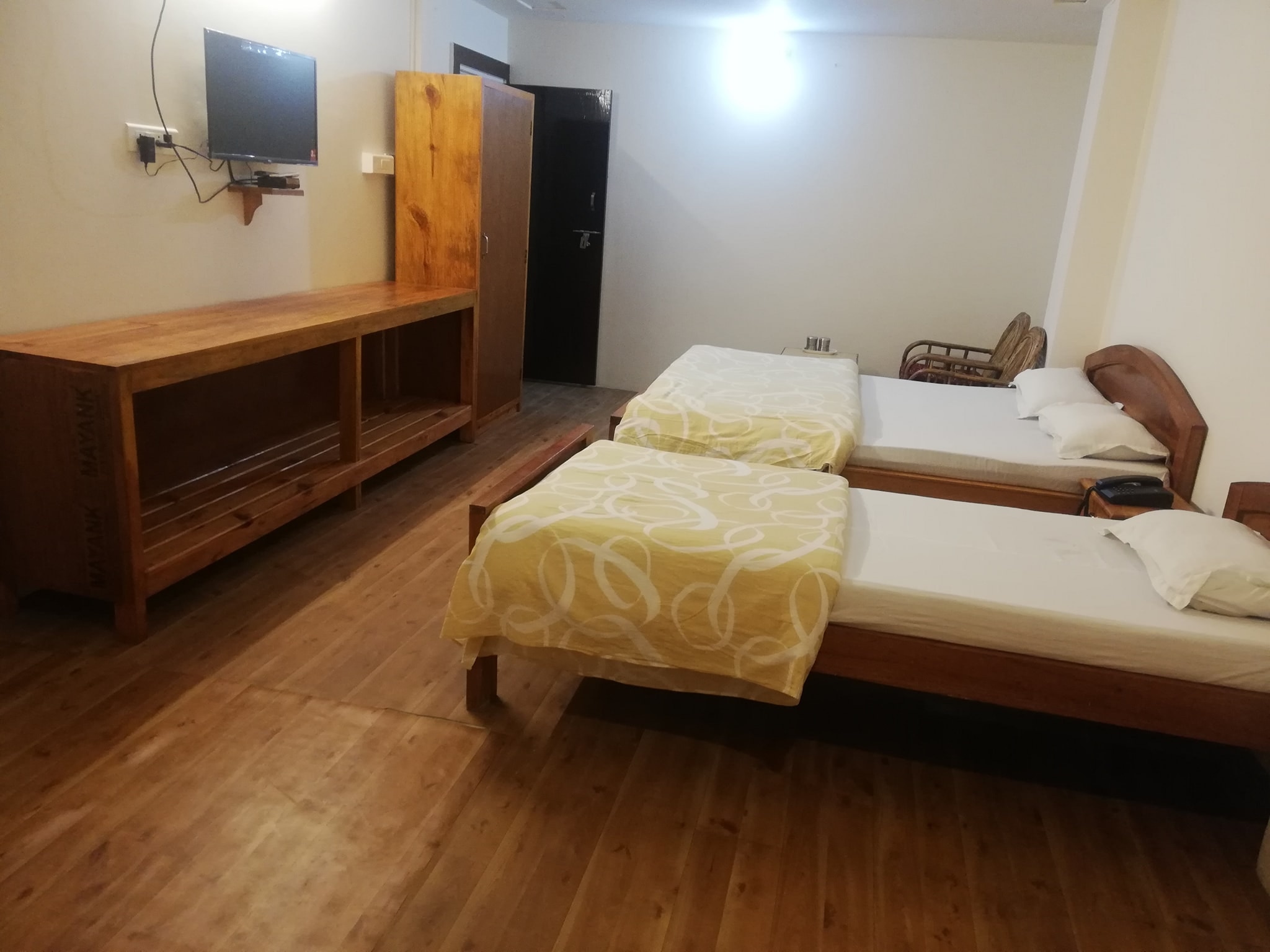 The Shillong-Hills Guest House - Tap to explore photos