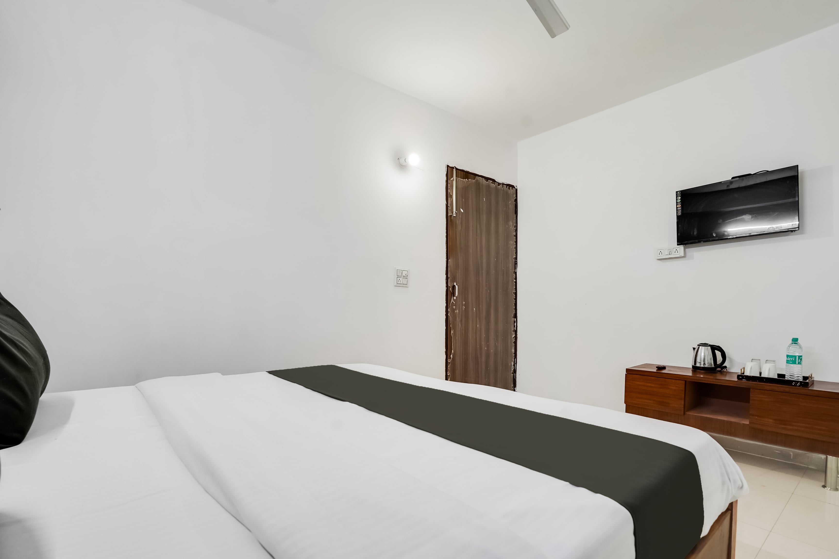Hotel O Suzu Inn - Tap to explore photos