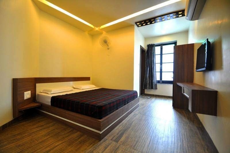GURUKRUPA HOTEL - Tap to explore photos