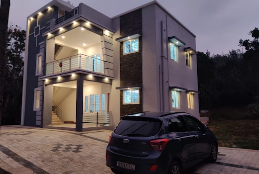 Karunas home stay