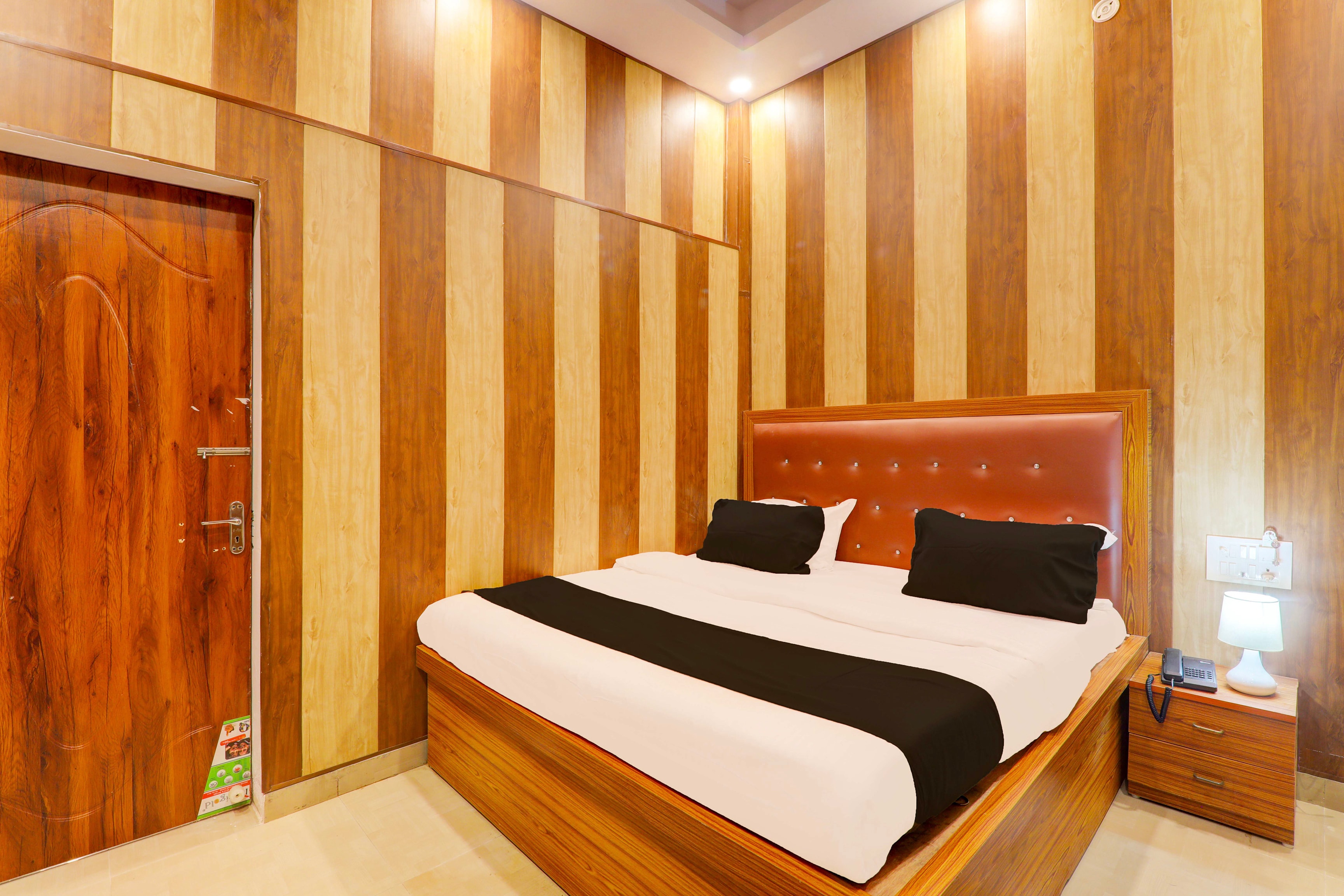 Super Hotel O Shobhika Inn - Tap to explore photos