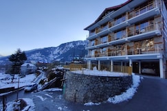 Nehru Kund Heights By Jitainn River & Mountain View, Manali