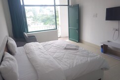 Vybent hotel, Bhowali