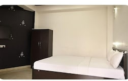 Deluxe Rooms