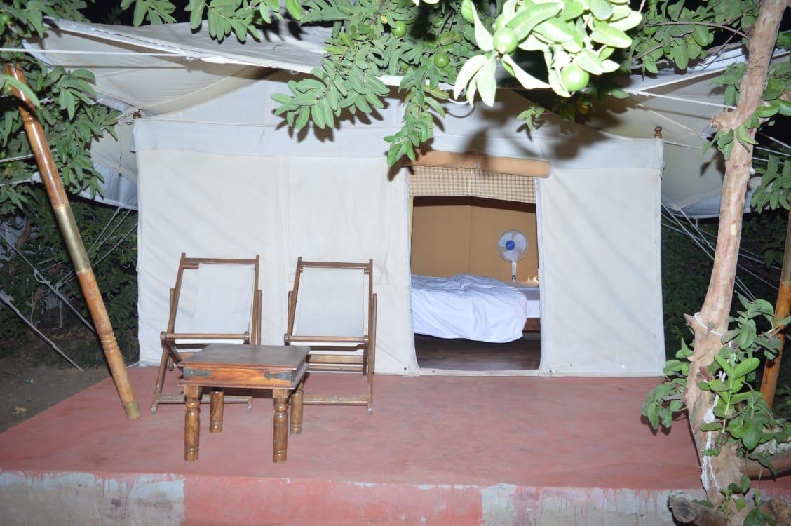Vinayak Paying Guest House - Tap to explore photos