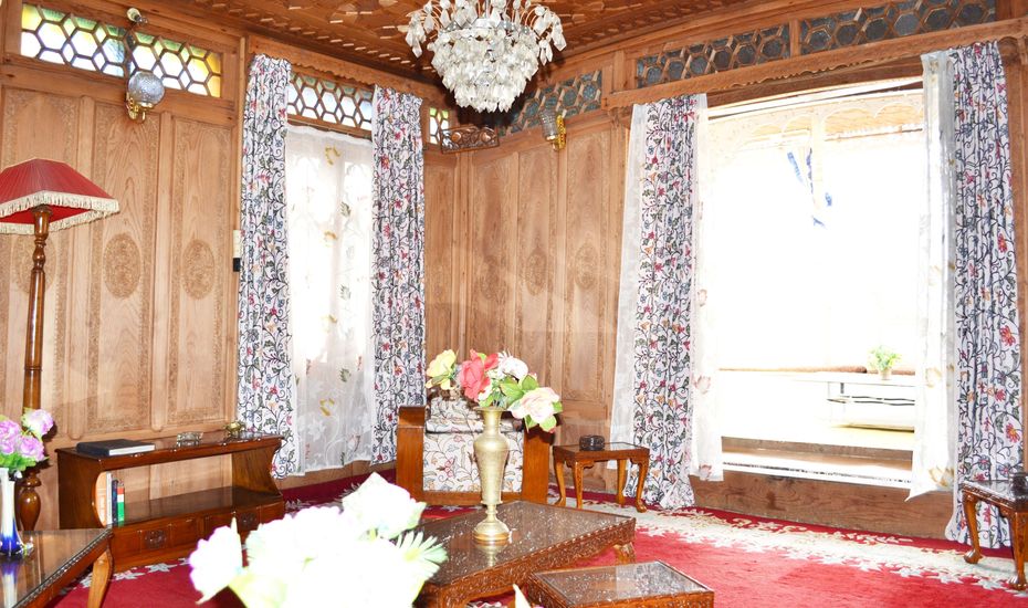 Savoy Group Of Houseboats Srinagar Inr 459 Off 1800 - 