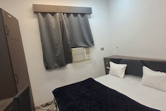 Town Table Restaurant Banquet & Hotel, Hardoi