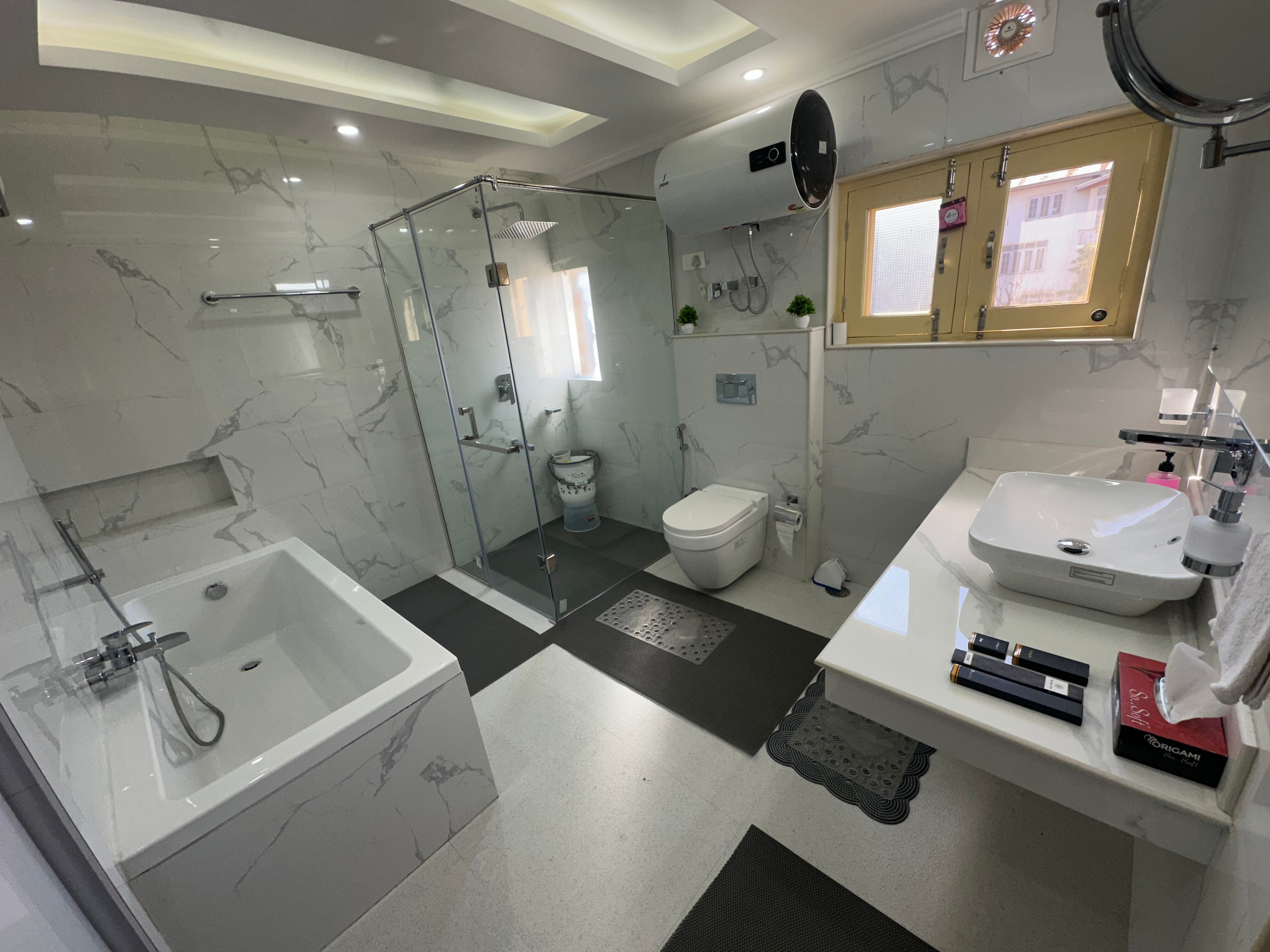 DreamStays- Entire 5BHK Homestay - Tap to explore photos