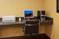Holiday Inn Express Hotel & Suites Belmont, San Mateo