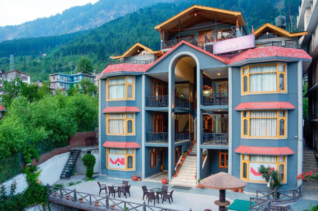 Woodstock Inn Best Rates on Manali 
