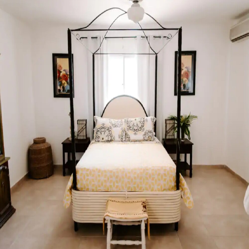 Rayna Guest House - Tap to explore photos