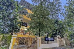 HOTEL CREST WOOD INN, Dehradun